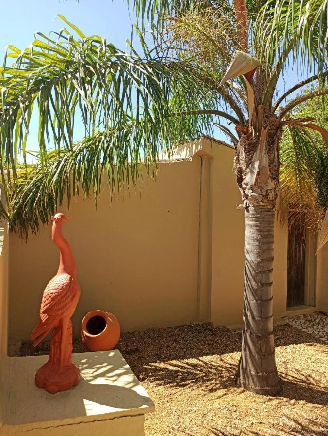 Quinta Pereiro Tropic Garden, Algarve Panzió Moncarapacho Kültér fotó